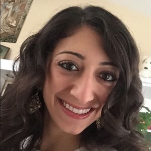 Meet your Posher, Christine